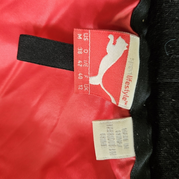 Neon pink and black puffer jacket - Picture 6 of 7